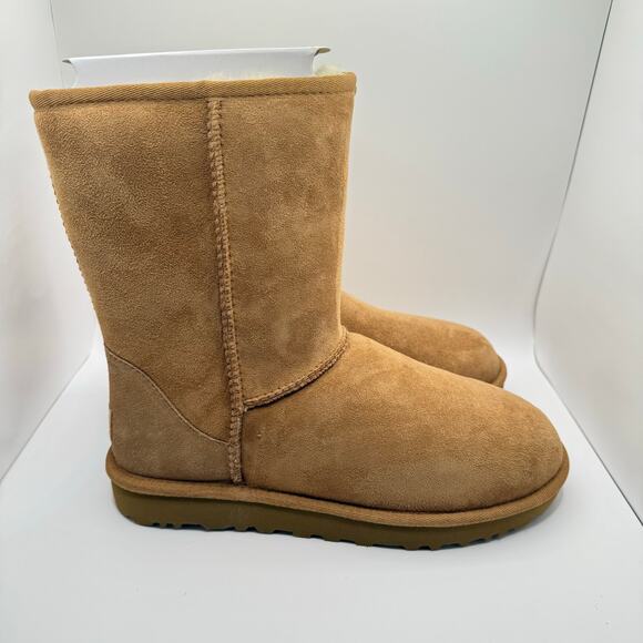 Ugg Woman’s Classic Short II Chestnut Suede Pull On Winter Boot- Size 8 - Picture 3 of 8